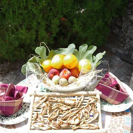 Masseria Sciaiani Piccola Κατάλυμα σε φάρμα *
