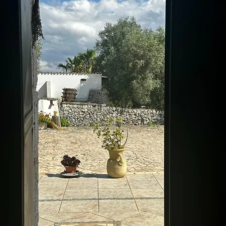 Masseria Sciaiani Piccola * Villa Castelli